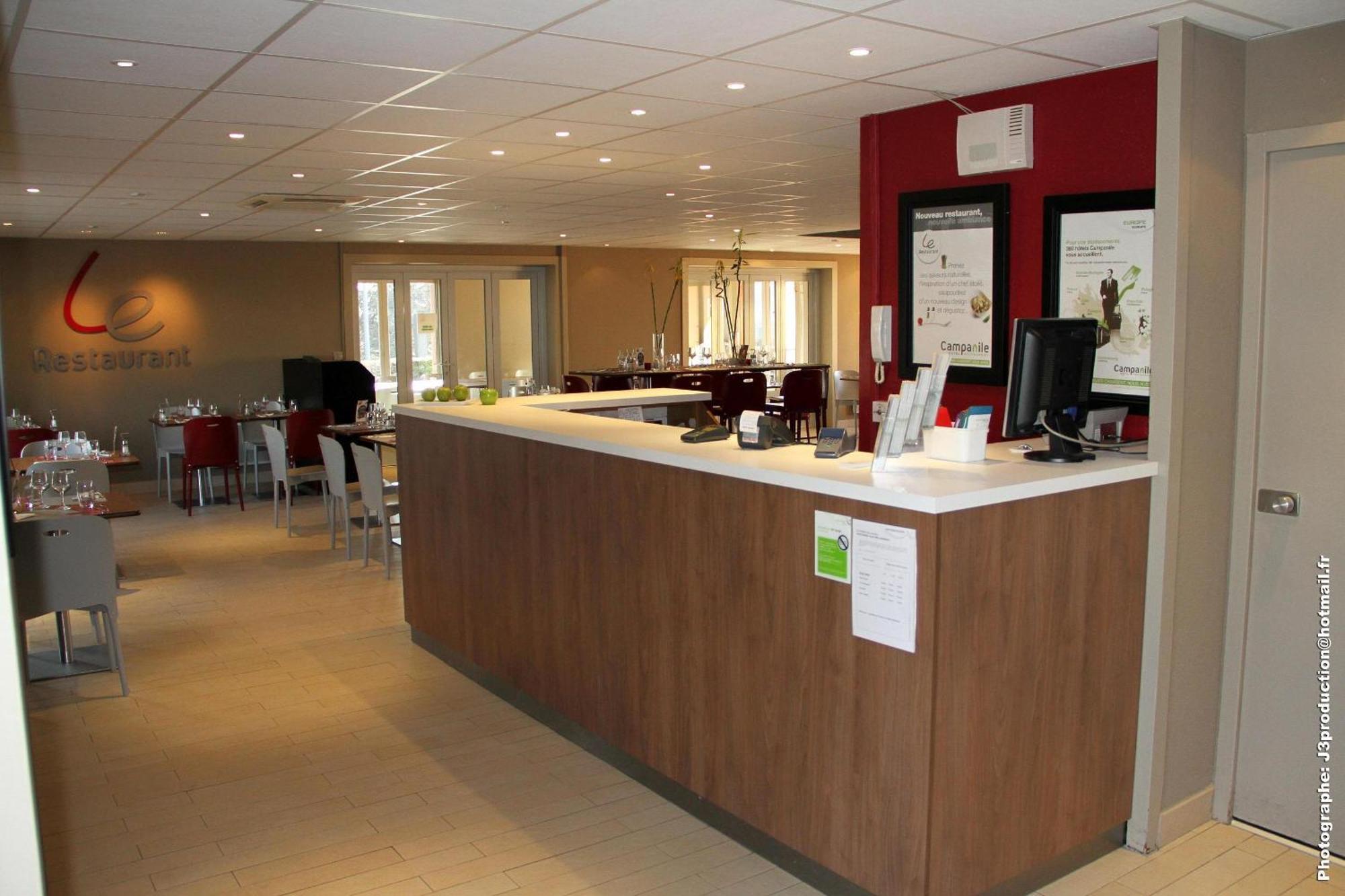Campanile Lyon Sud Feyzin Hotel Bagian luar foto